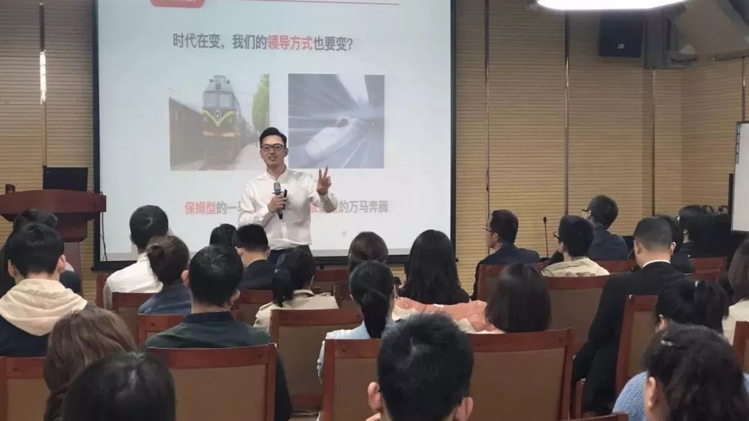 ����(chu��ng)�����A��������������Ӣ�Ÿ����Ï������������M嫺�����(chu��ng)��88��Ͷ���Yƽ�_ϵ�л��