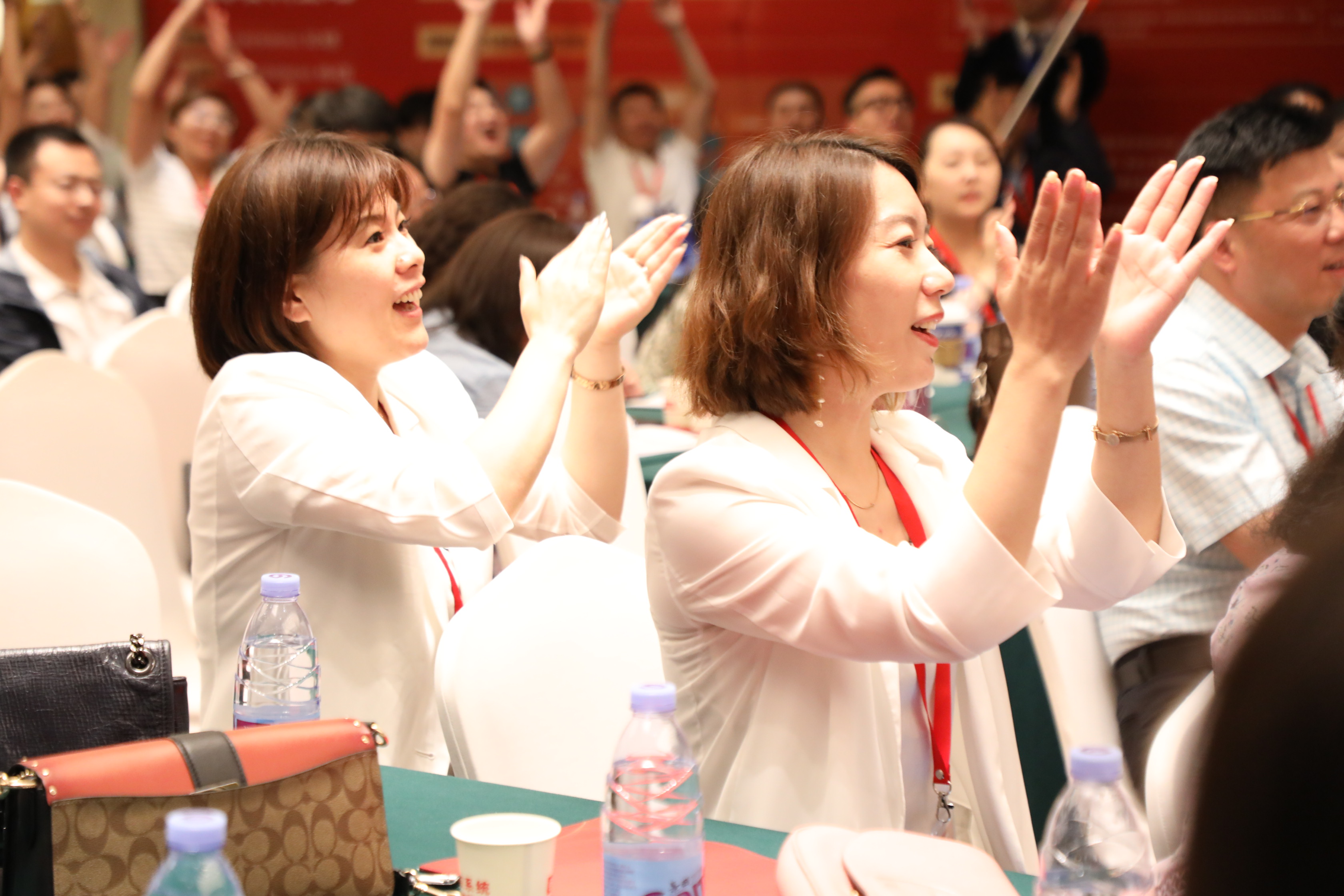 ������L �A����׃���߶ˑ��Ԍ��ٷ���ھ��A�M��Ļ